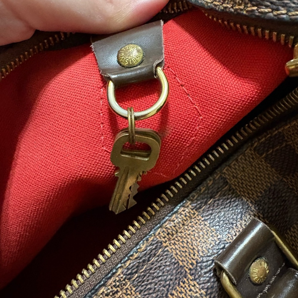 100 % authentic Louis Vuitton Speedy 30 Checkered Brown Handbag - Picture 5 of 8